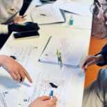 Développez vos compétences clés : deux formations Bioforce pour maîtriser la gestion financière et la recherche de financements humanitaires