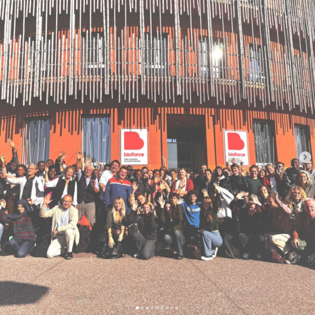 Photo de la nouvelle promo face au CFBE.